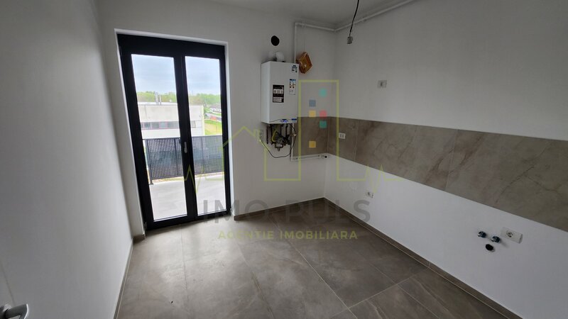 Timis  Decomandat. Balcon mare. Caramida integral.